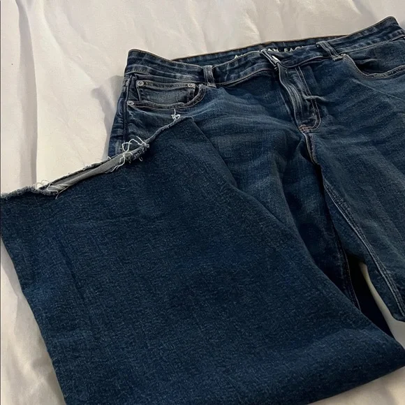 American Eagle Outfitters Women's Dark Blue Low Rise Wide Leg Jeans Size 10S - Picture 4 of 11